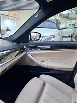 بی ئێم دەبڵیو سیریەس 5